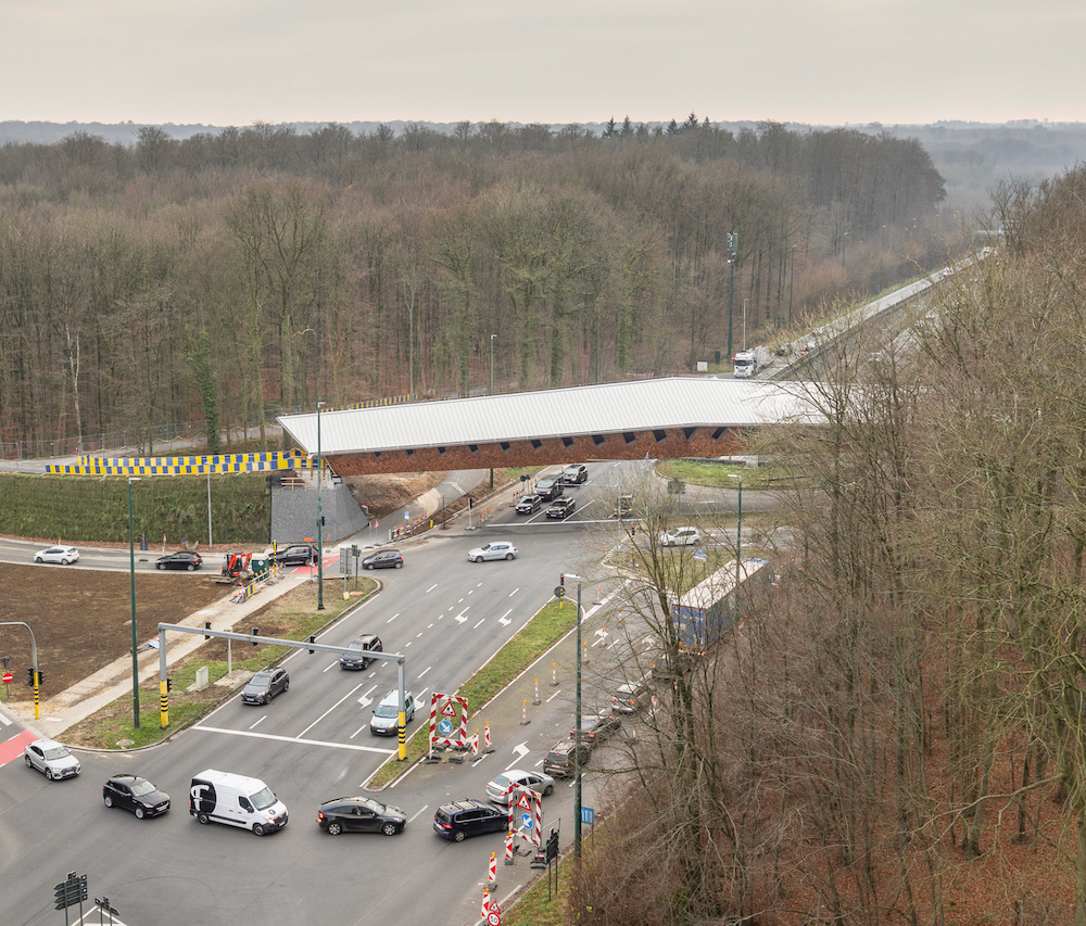 PARTNERS Solution innovante pour passerelle piétonne cycliste au-dessus carrefour quatre-bras Bruxelles
