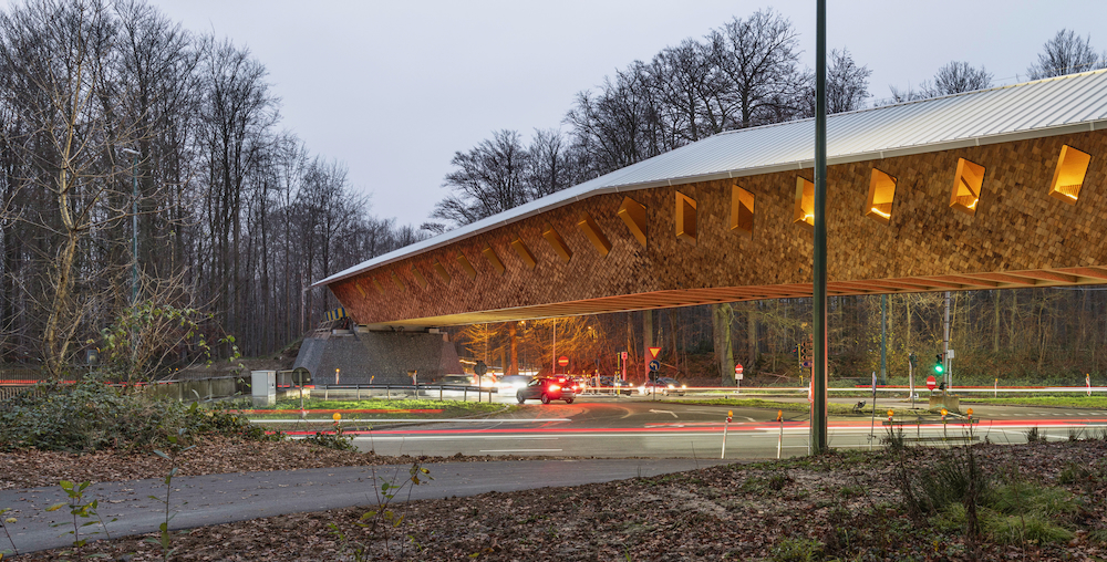 PARTNERS Solution innovante pour passerelle piétonne cycliste au-dessus carrefour quatre-bras Bruxelles